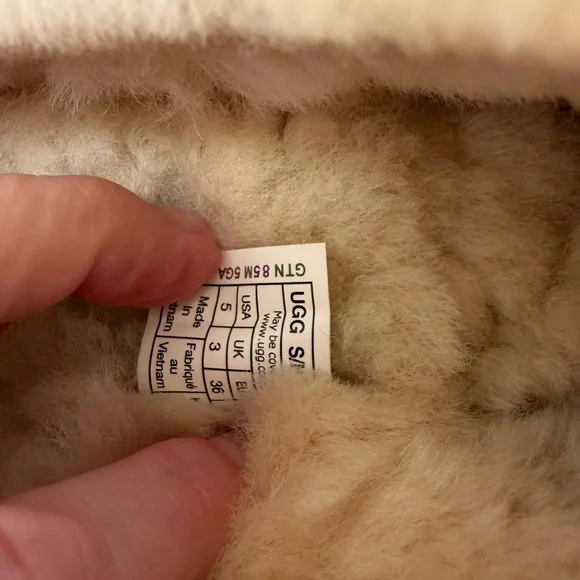 UGG classic micro boot - Picture 6 of 7